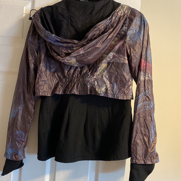 Titika sweater with removable top layer. - Picture 5 of 5